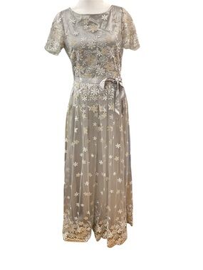 Tahari Arthur S Levine Maxi Formal Dress